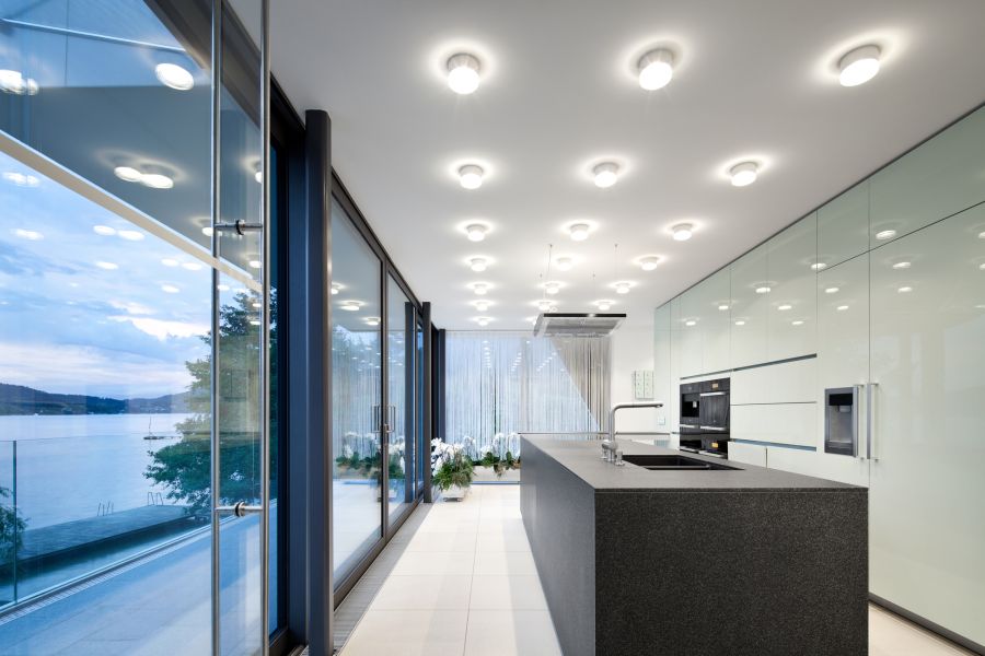 Gorgeous lighting in the modern kitchen