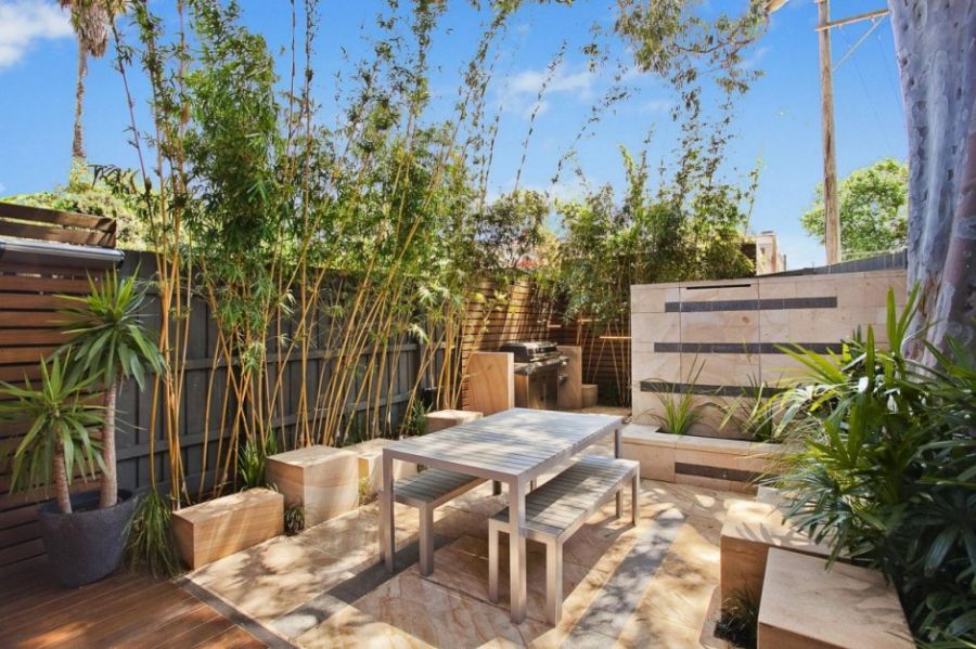 Green courtyard at the Sydney home