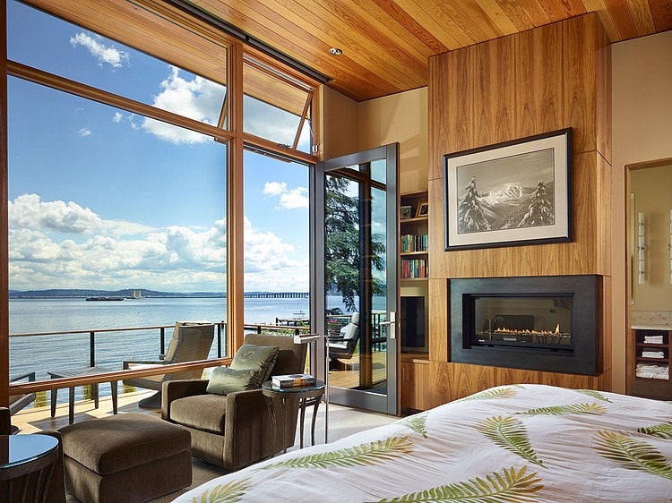 Lovely lake views from the Courtyard House bedroom