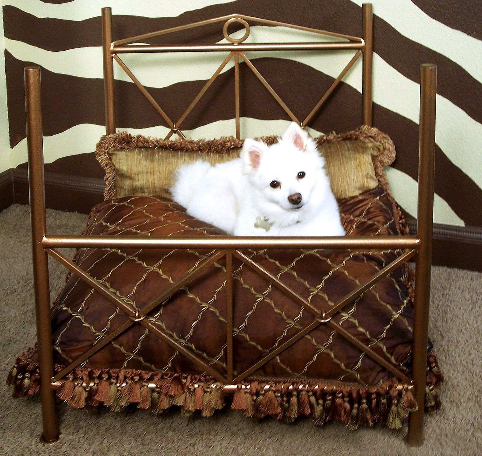 Made In China Wrought Iron Bed with Dog