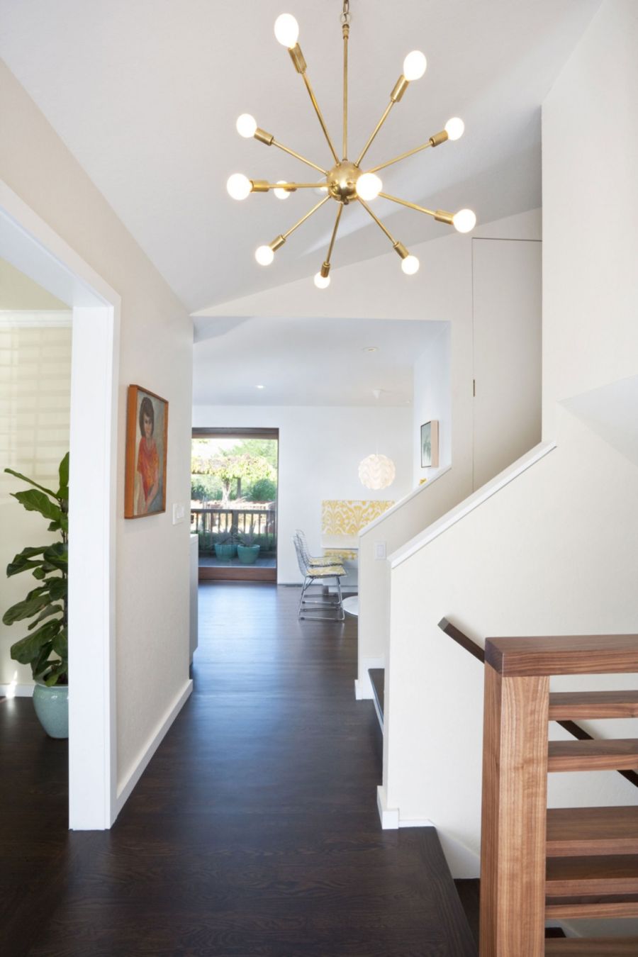 Modern pendant lights used in Moraga Residence