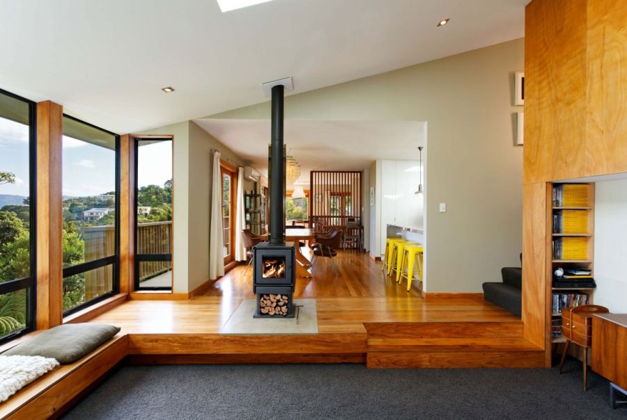  Warm  Wooden Interior Accentuates A Welcoming Wellington Home 