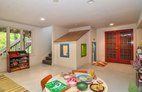 Playhouse under the stairs is a lovely space-saving idea