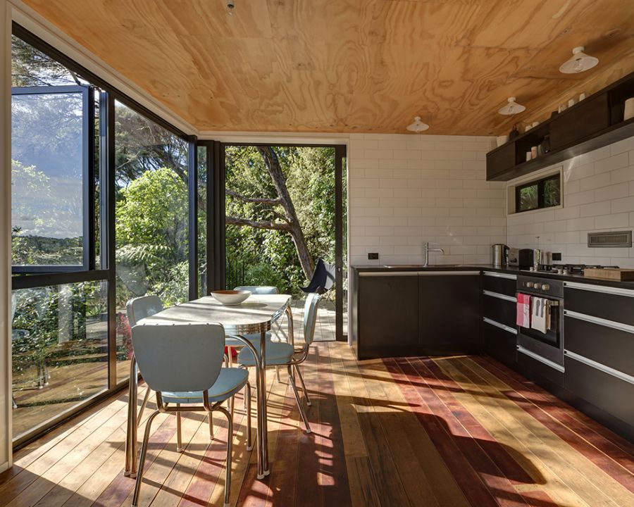 Spacious kitchen and dining area