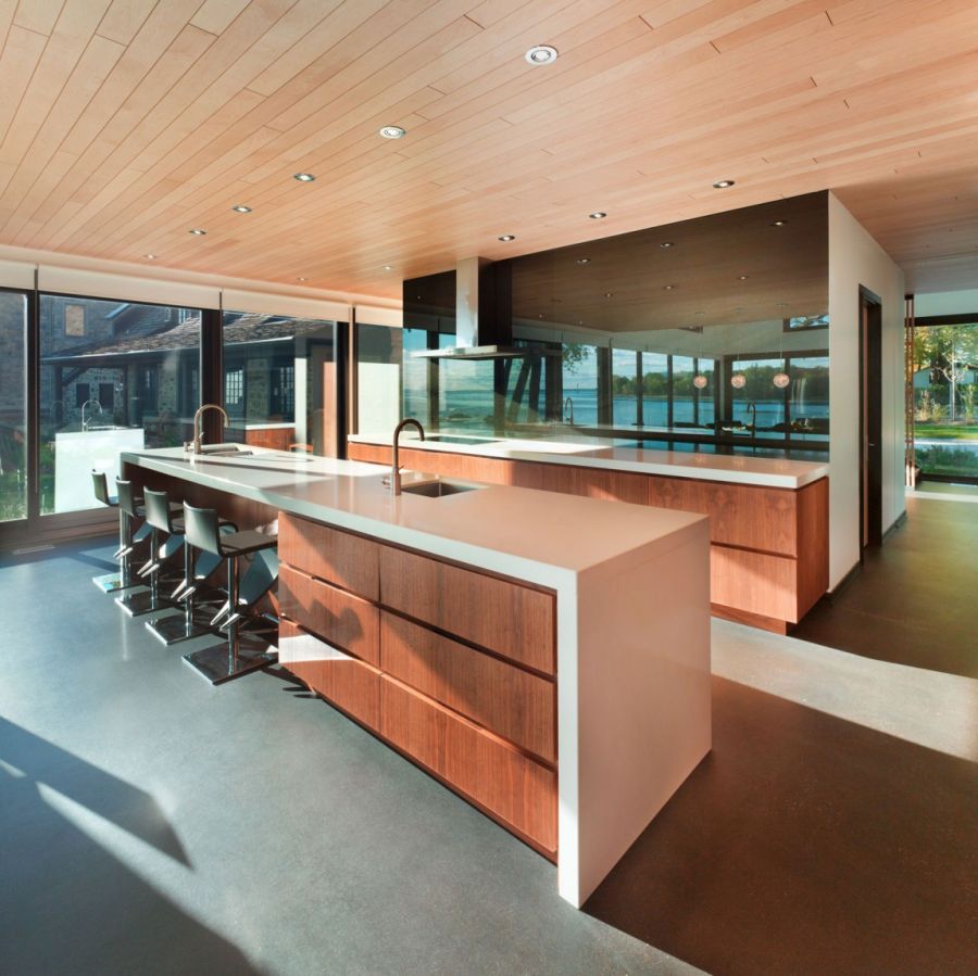 Spacious modern kitchen in wood