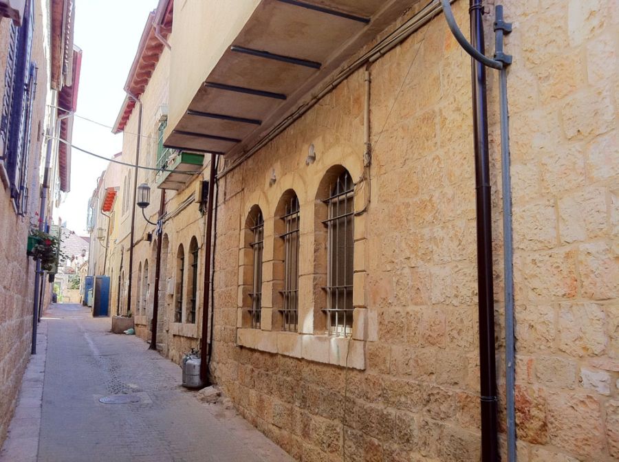 Street view of the Mahane Yehuda locality, Israel