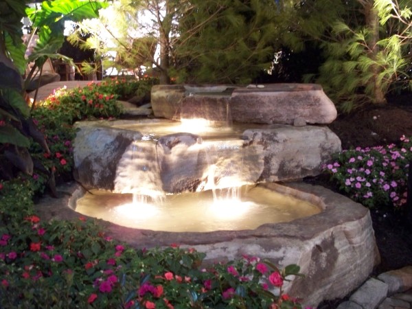 Ashland Berry Farms multi-layer garden waterfall lighting