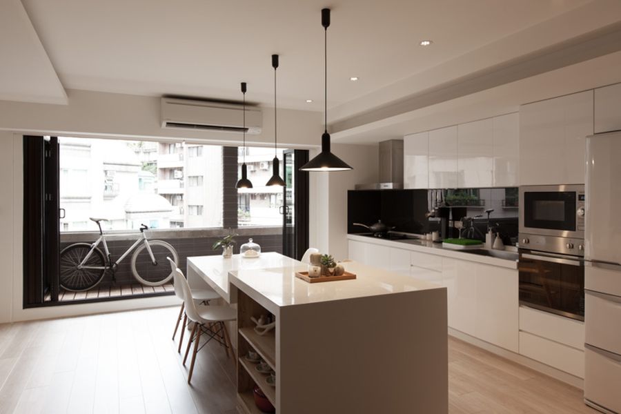 Balcony that opens up into the kitchen