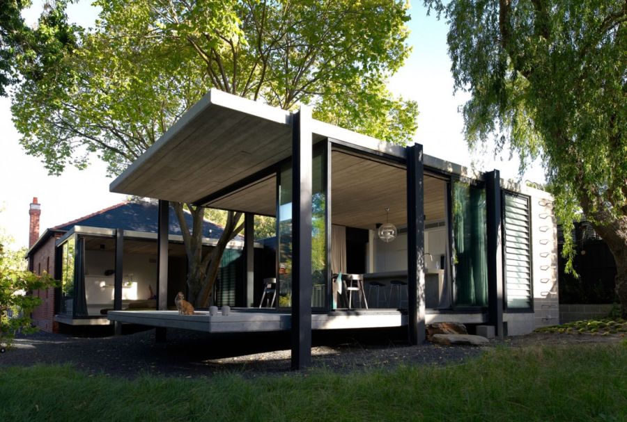 Cantilevered structure of the Aussie home