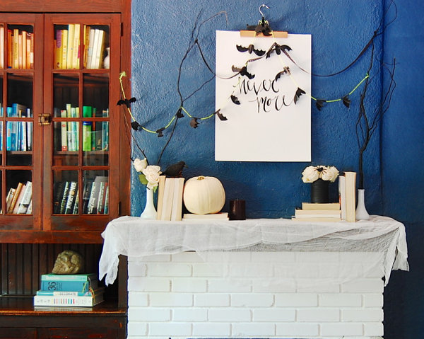 DIY Halloween mantel