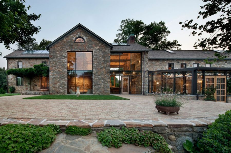 Doe Run Estate renovation by Nuno R P Cruz