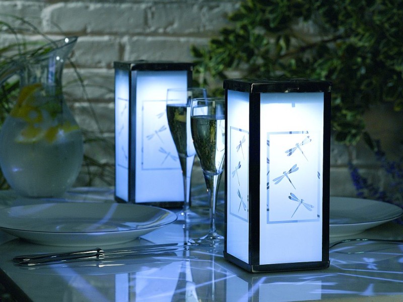 Dragonfly solar powered table lights