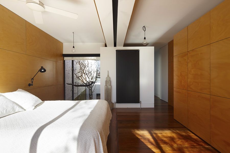 Minimalist contemporary bedroom