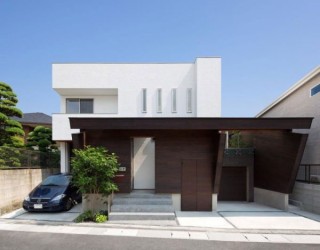 Minimalist Japanese Residence Blends Privacy With An Airy Interior