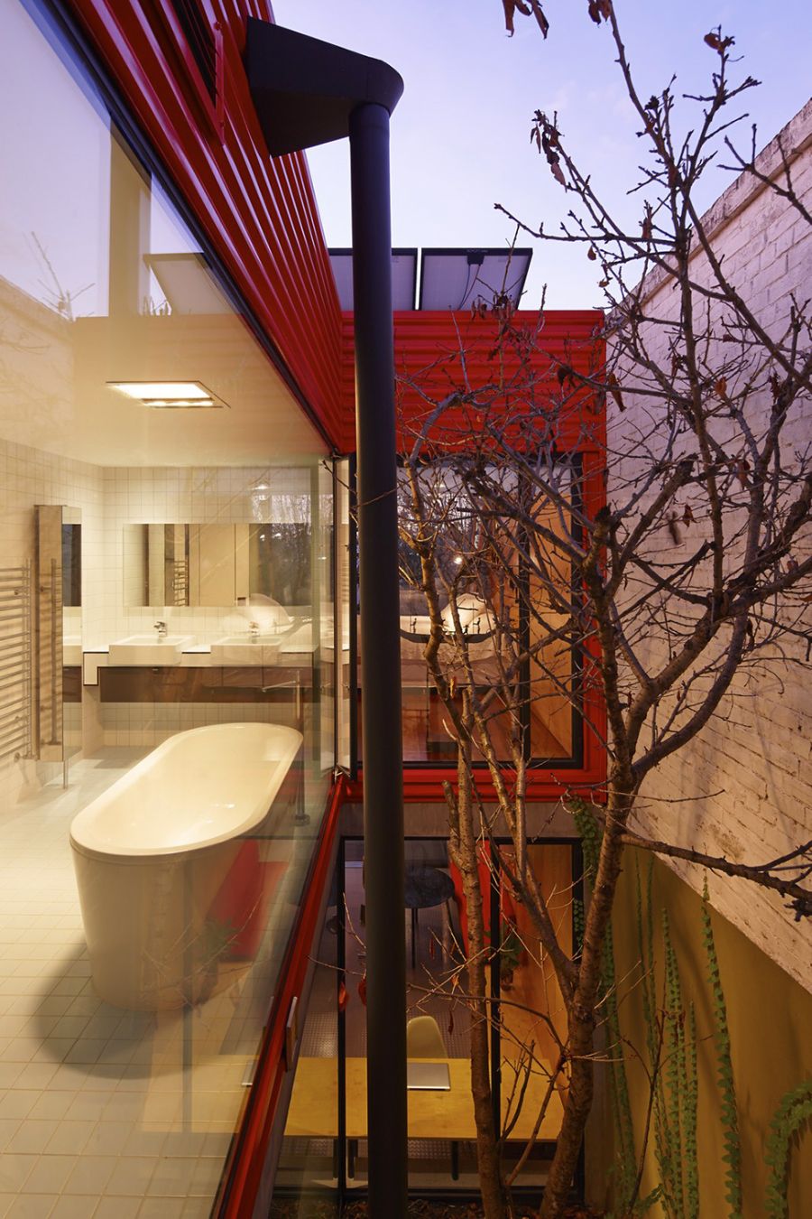 Natural courtyard encased in Glass