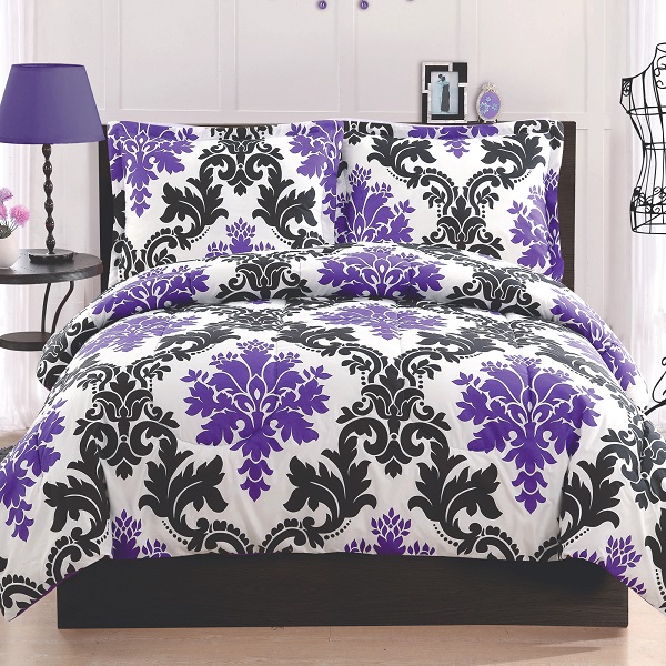 black and white bedding