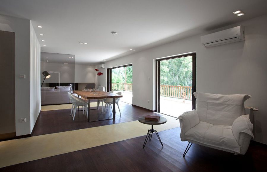 Spacious dining area inside the Kifissia home