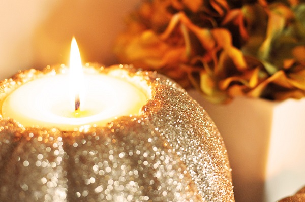 Sparkly pumpkin candle holder