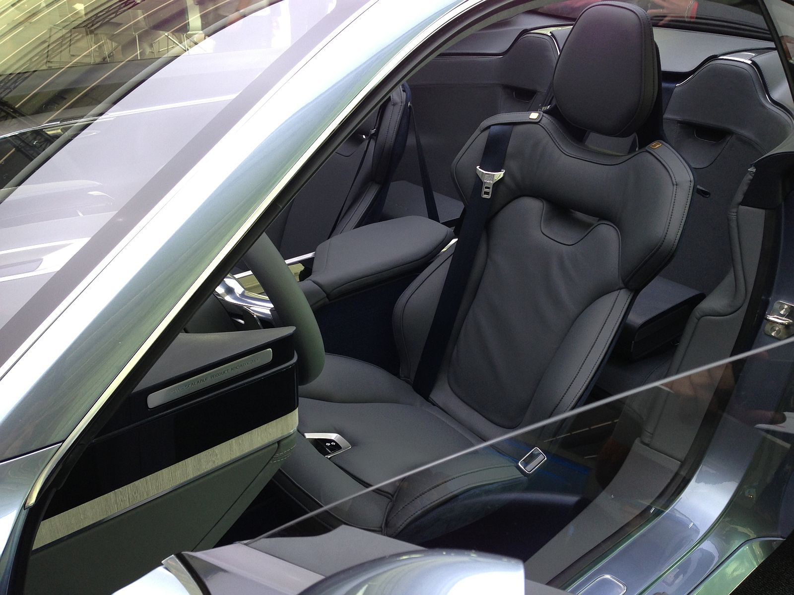 fancy car interior design - volvo concept coupe