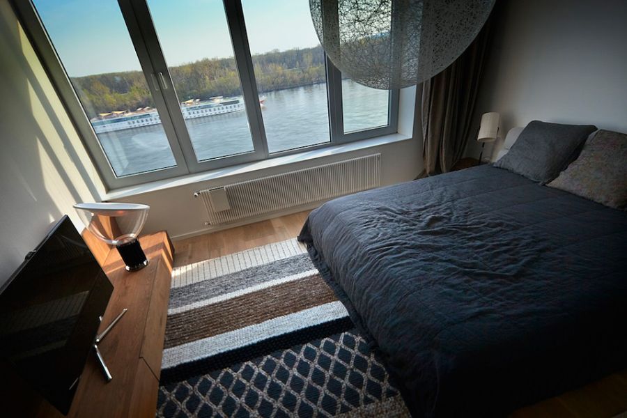 Bedroom with lovely viewof Danube river