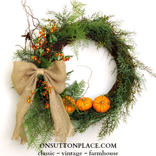 DIY Mini Pumpkin Wreath for Thanksgiving