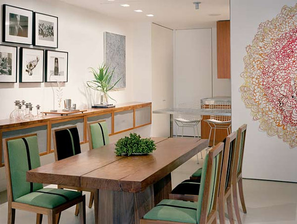 Dining room with shades of fresh green