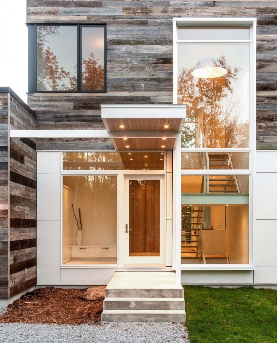 Entryway of Ottawa residence