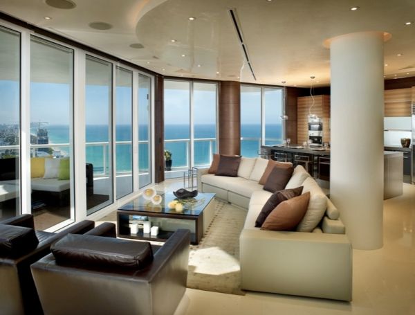 Expansive Miami bachelor pad with amazing ocean views