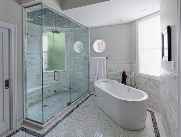 Glass steam shower enclousures work well even in small space