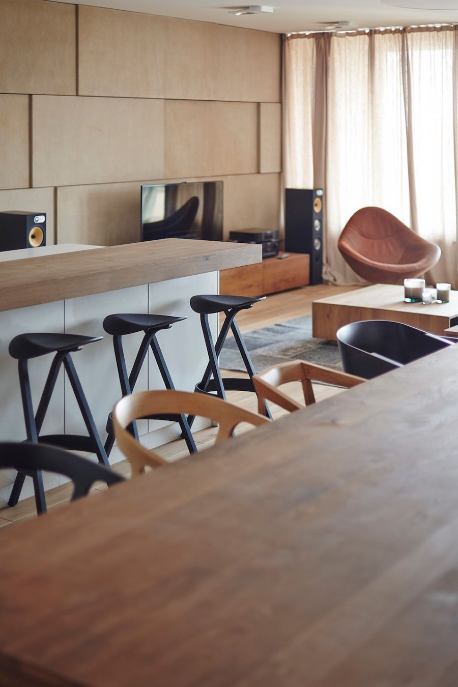 Kitchen bar stools in black