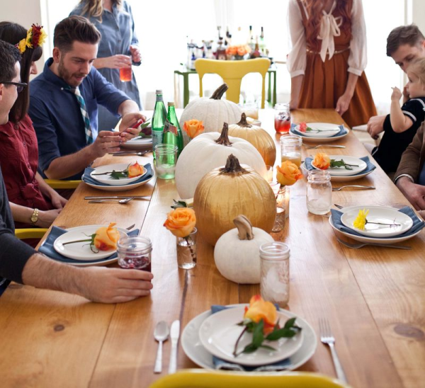 Rustic Thanksgiving table