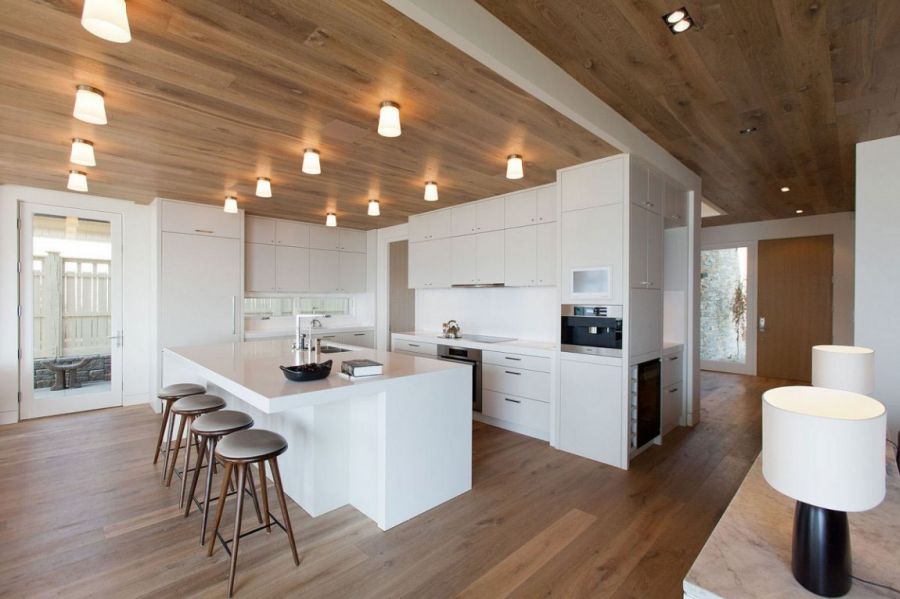 Stylish recessed lighting in the kitchen