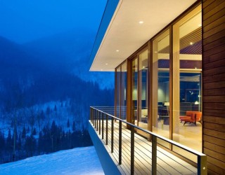 Majestic Views and Cozy Interiors For This Astonishing Aspen Residence