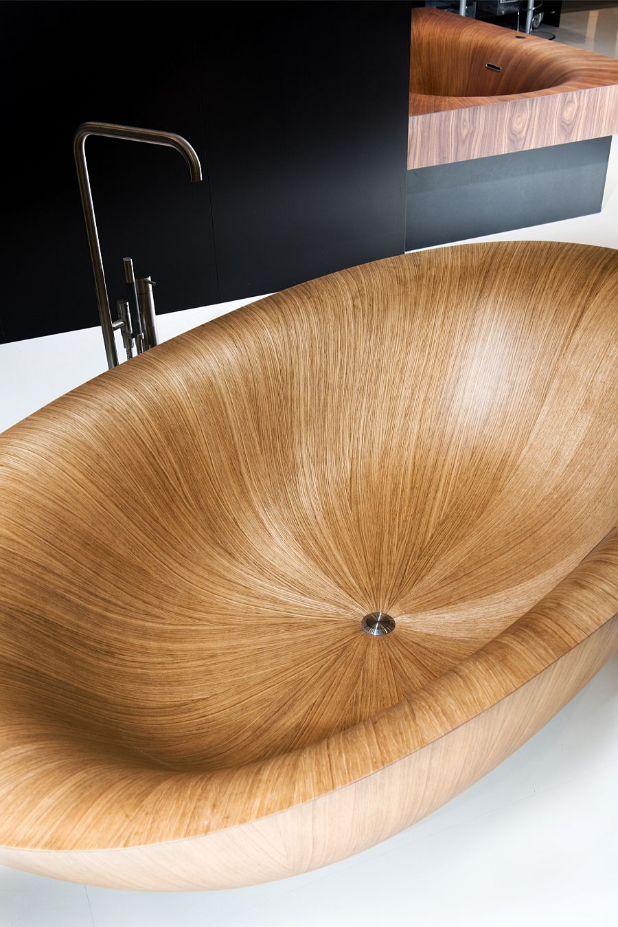 Beautifully designed wooden bathtub