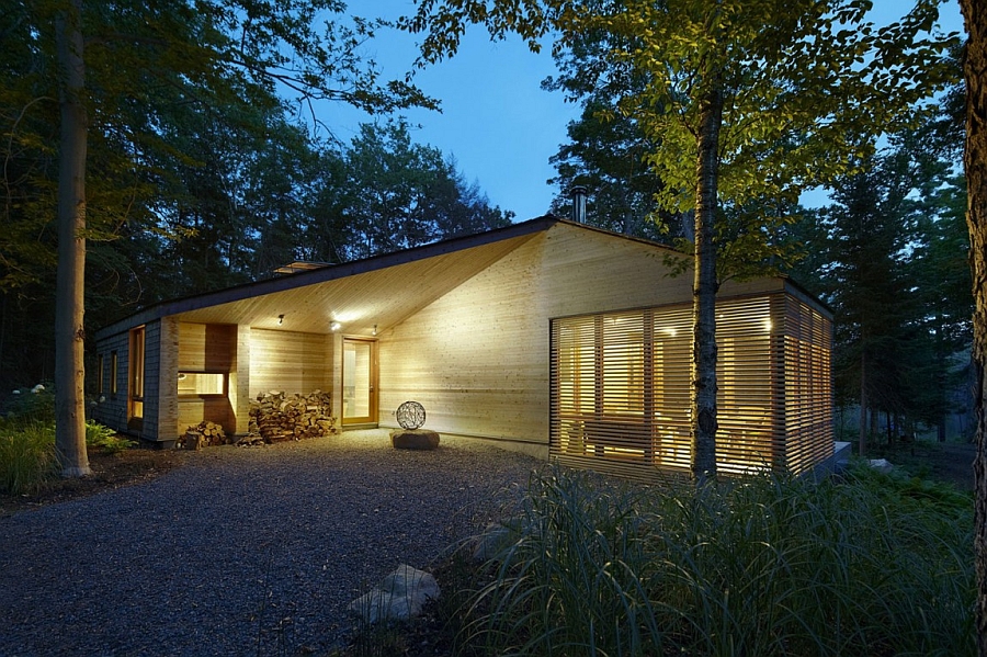 Bright lighting for the trendy cabin house
