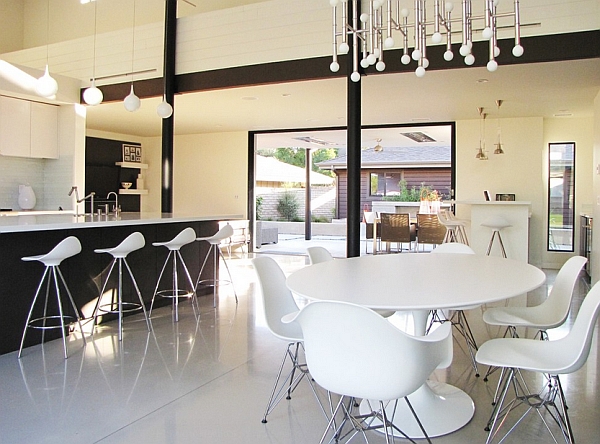 Chic mid-century modern style kitchen