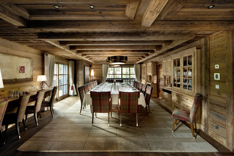 Dining room with plenty of space