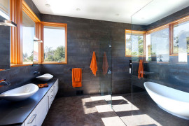 Unique Bathtub and Shower Combo Designs for Modern Homes 