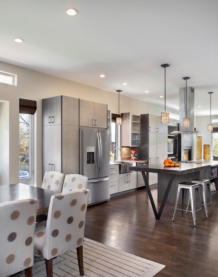 Elegant kitchen in grey and white