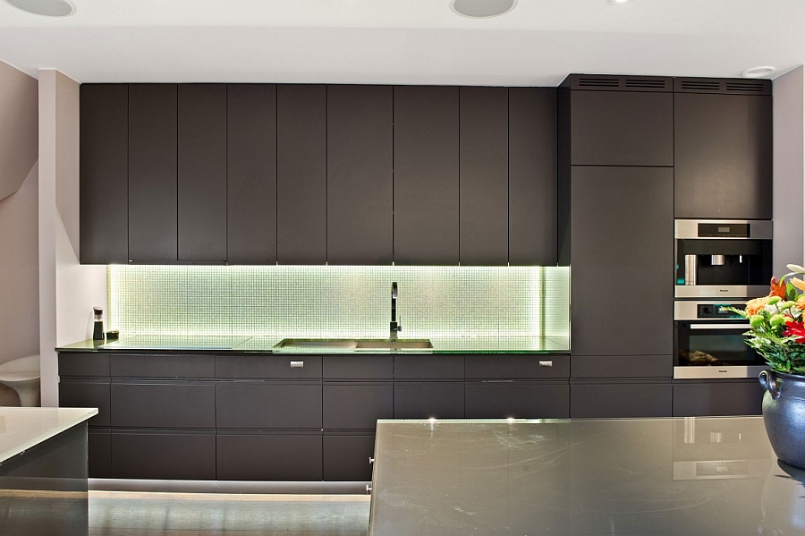 Ergonomic modern kitchen with ample storage space