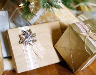 Holiday Gift Wrap Ideas for a Festive Touch