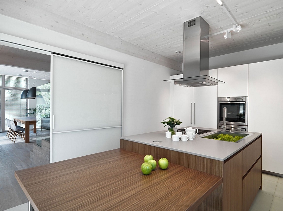 Gorgeous two-level kitchen island design