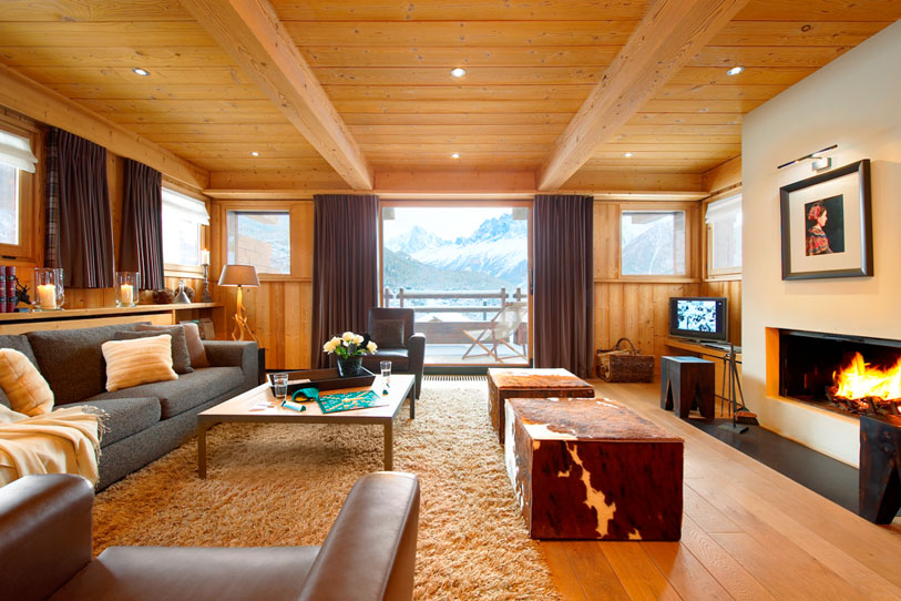 Luxurious living space of Chalet Emma