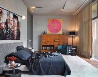 Art-Filled Bachelor Pad With Cool Design