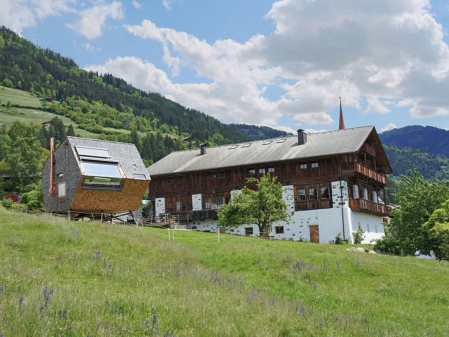 Scenic mountain surroundings around the Ufogel