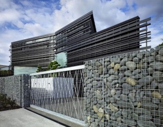 Exclusive Facade And Expansive Bay Views Shape Exquisite Auckland Home