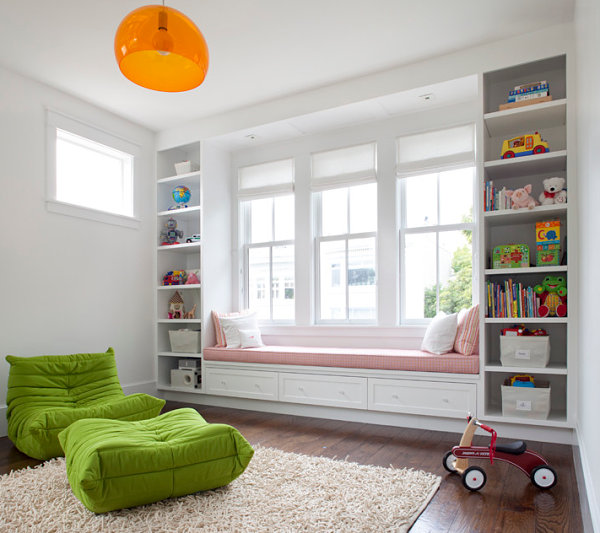 Window seat in a child's bedroom