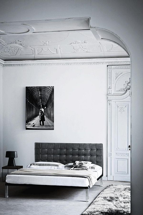 black and white bedroom decor