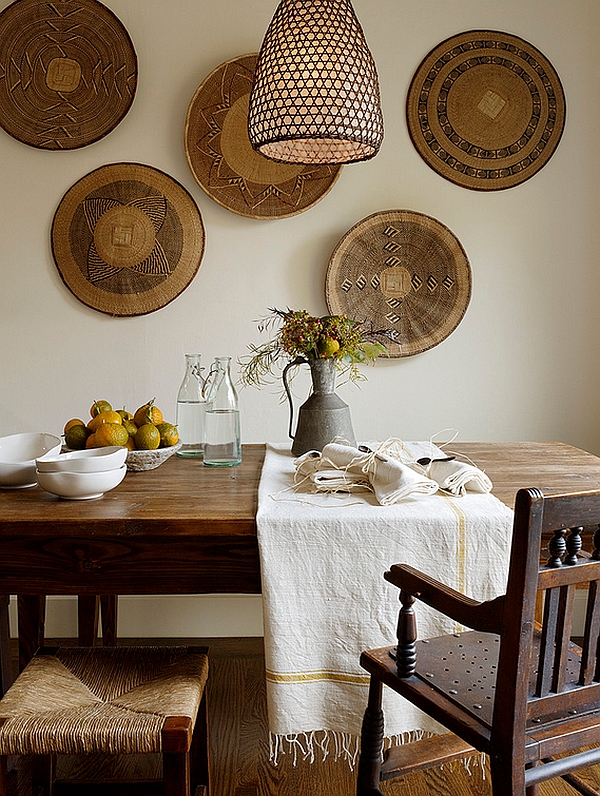 Beautifully arranged African baskets in the dining room