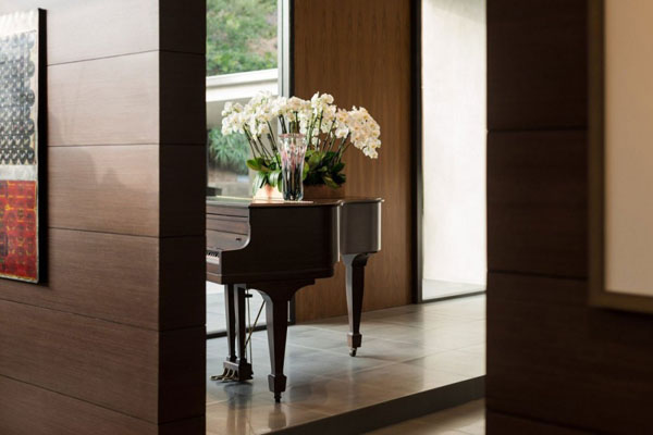 Elegant Pianos in Wonderful Homes (7)